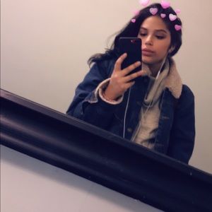 Meet your Posher, Anabel